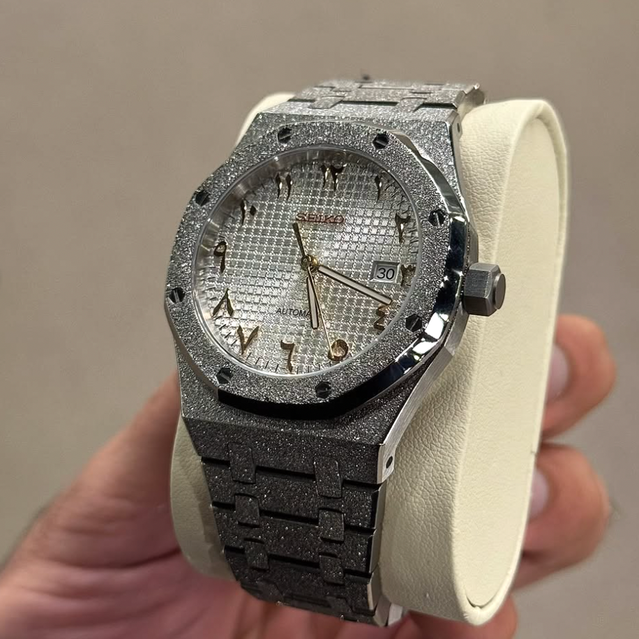 LUNORO® Frozen Eclipse Arabic Dial