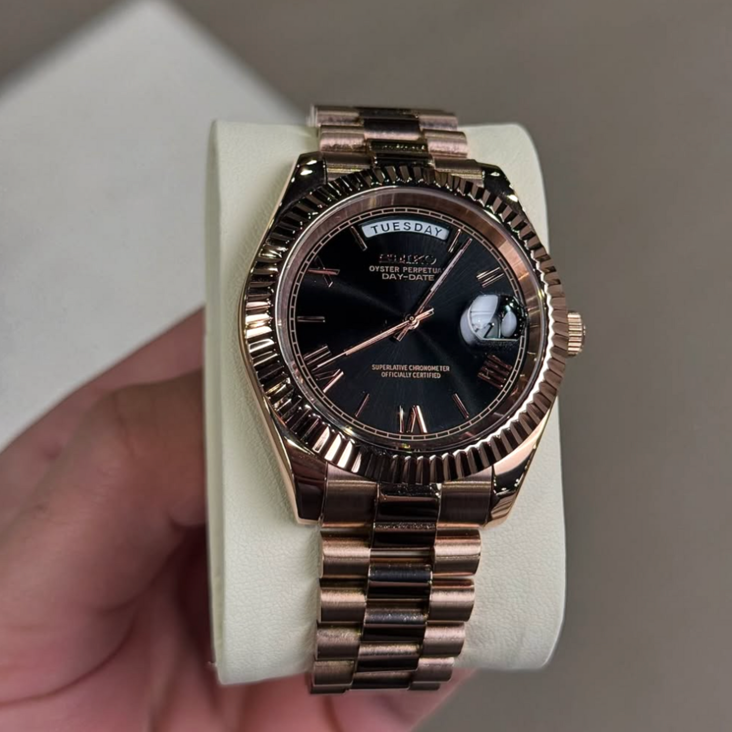 LUNORO® Golden Roman Numeral Dial