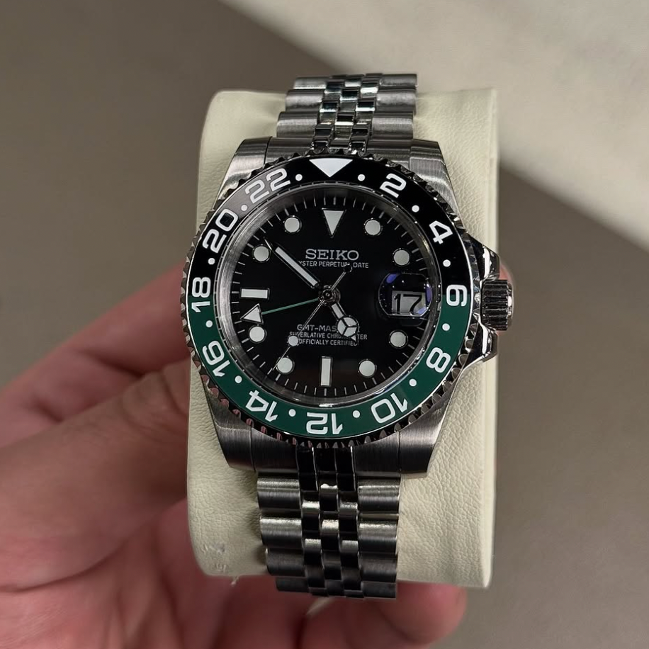 LUNORO® Lime Green Dial