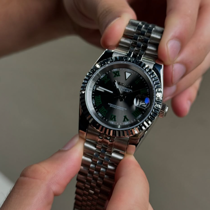 LUNORO® Green Roman Numeral Dial